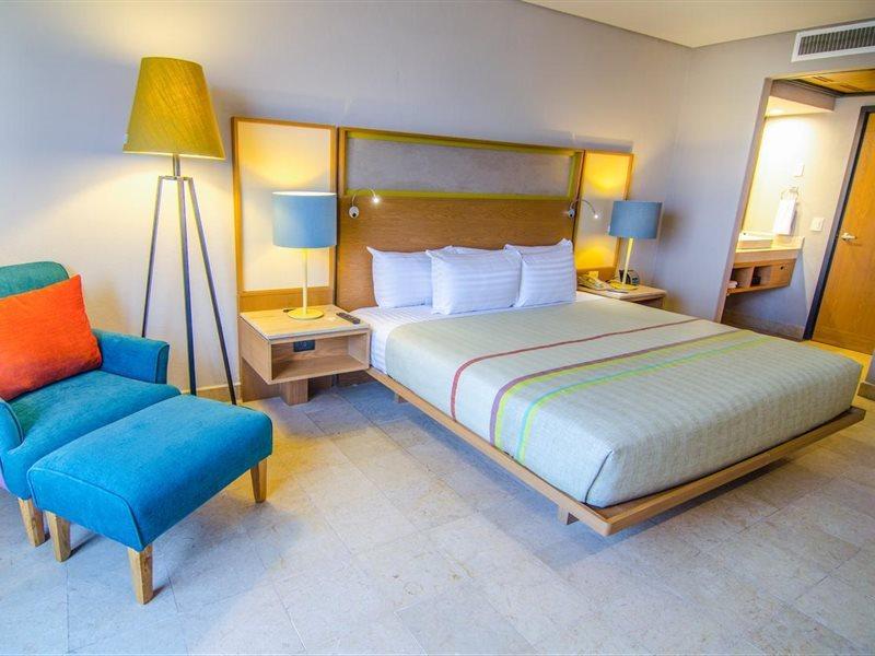 Galeria Plaza By Brisas Hotel 4*
